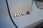 Toyota RAV4 Hybrid 2019 года (UK)